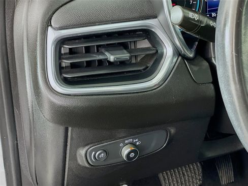 Used 2019 Chevrolet Equinox LT image 14