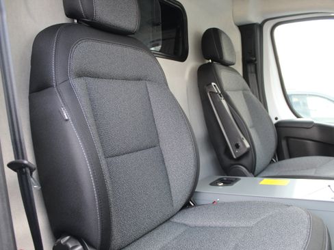 Used 2025 RAM ProMaster 2500 w/ Safety Group image 11