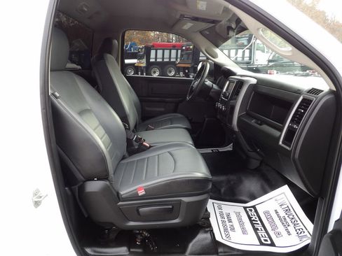 Used 2021 RAM 1500 Tradesman w/ Chrome Appearance Group image 28