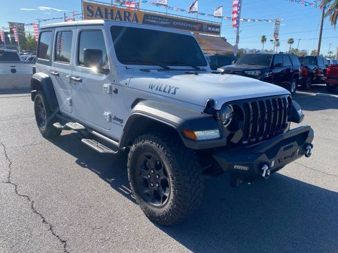 Used 2023 Jeep Wrangler Unlimited AWD/4WD image 3
