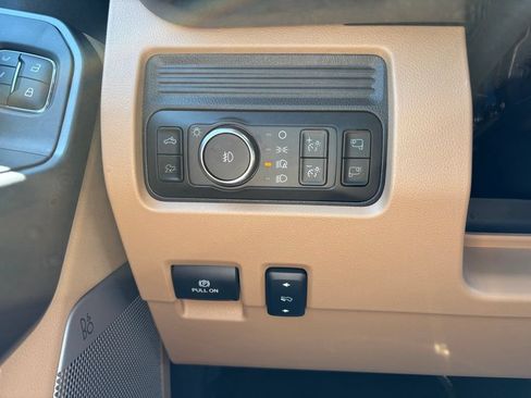Used 2025 Ford F250 Lariat w/ Chrome Package AWD/4WD image 35