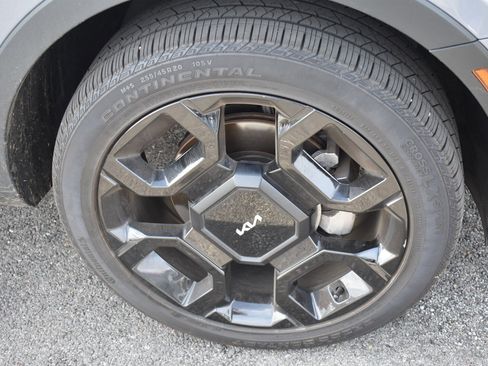 Used 2024 Kia Sorento SX Prestige w/ Olive Brown Leather Package AWD/4WD image 11