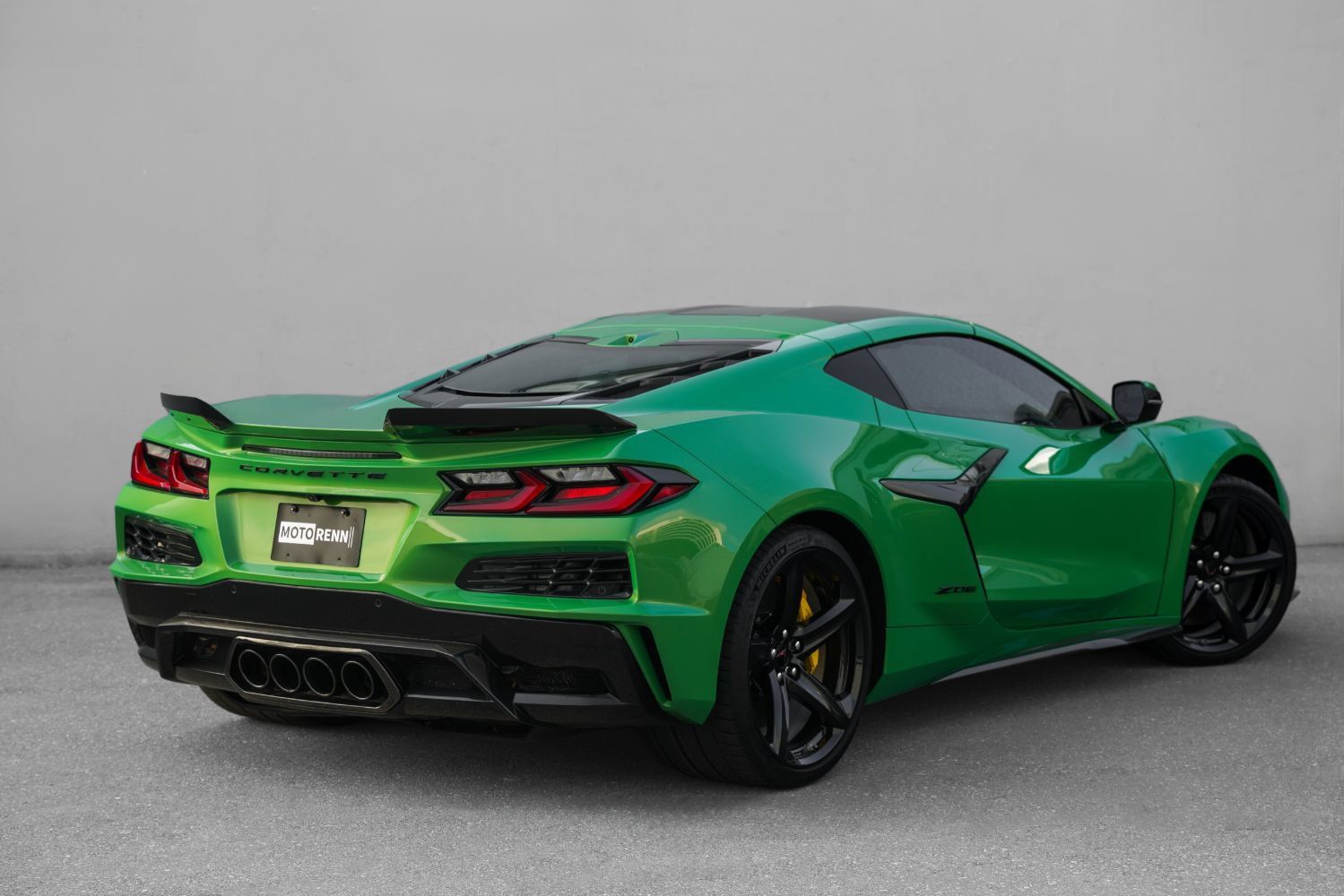 Used 2026 Chevrolet Corvette Z06 RWD image 3