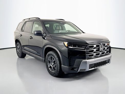 New 2026 Honda Pilot TrailSport image 3