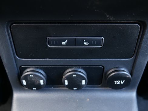 Used 2018 Jaguar F-PACE Prestige image 49