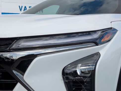 New 2026 Chevrolet Trax RS w/ Sunroof Package image 30