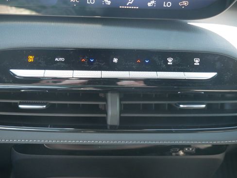 New 2026 Buick Enclave Sport Touring w/ Power Package AWD/4WD image 8