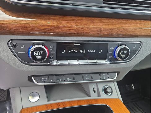 Used 2023 Audi Q5 2.0T Premium Plus image 18