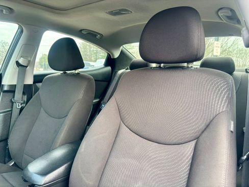 Used 2016 Hyundai Elantra Value Edition image 17