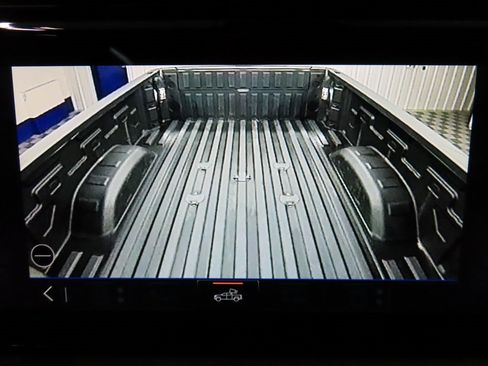 Used 2025 GMC Sierra 3500 AT4 w/ AT4 Premium Plus Package image 23