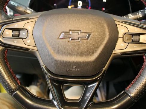 Used 2024 Chevrolet Trax RS w/ Driver Confidence Package image 19