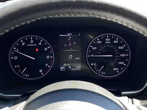 Used 2025 Subaru Outback Limited AWD/4WD image 12