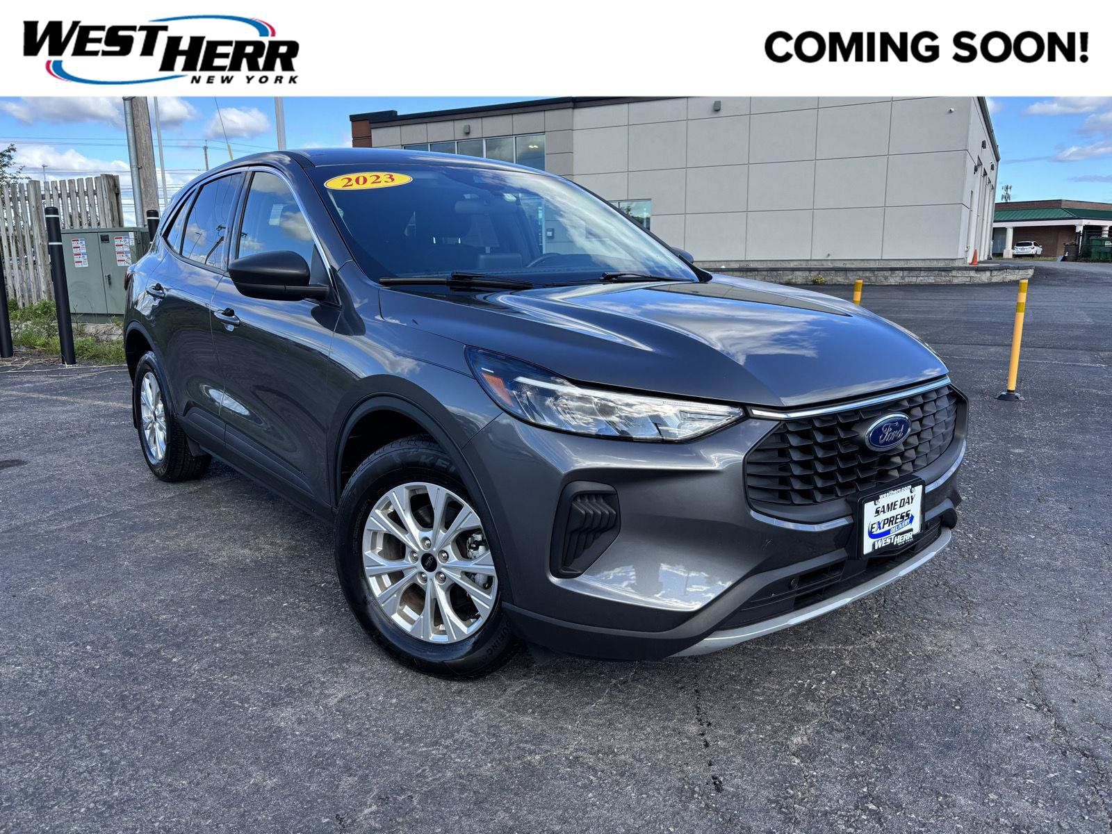 Used 2023 Ford Escape Active AWD/4WD image 1
