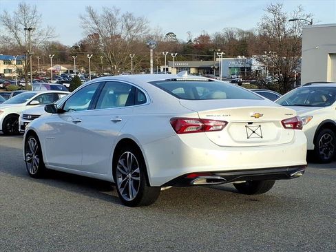 Used 2019 Chevrolet Malibu Premier w/ Sun and Wheel Package image 3