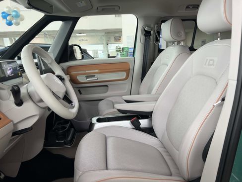 New 2025 Volkswagen ID. Buzz 1st Edition RWD image 24