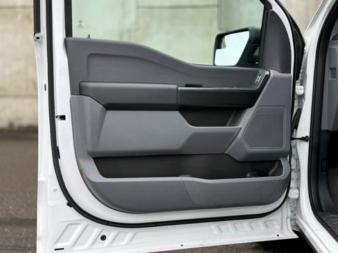 Used 2023 Ford F150 XL image 19