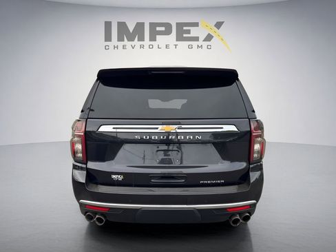Used 2023 Chevrolet Suburban Premier AWD/4WD image 4
