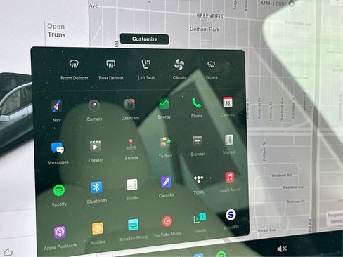 Used 2020 Tesla Model Y Long Range image 40