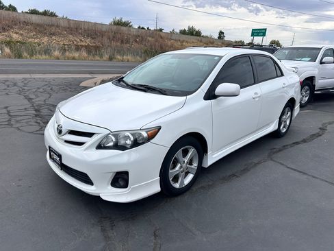 Used 2013 Toyota Corolla S FWD image 2