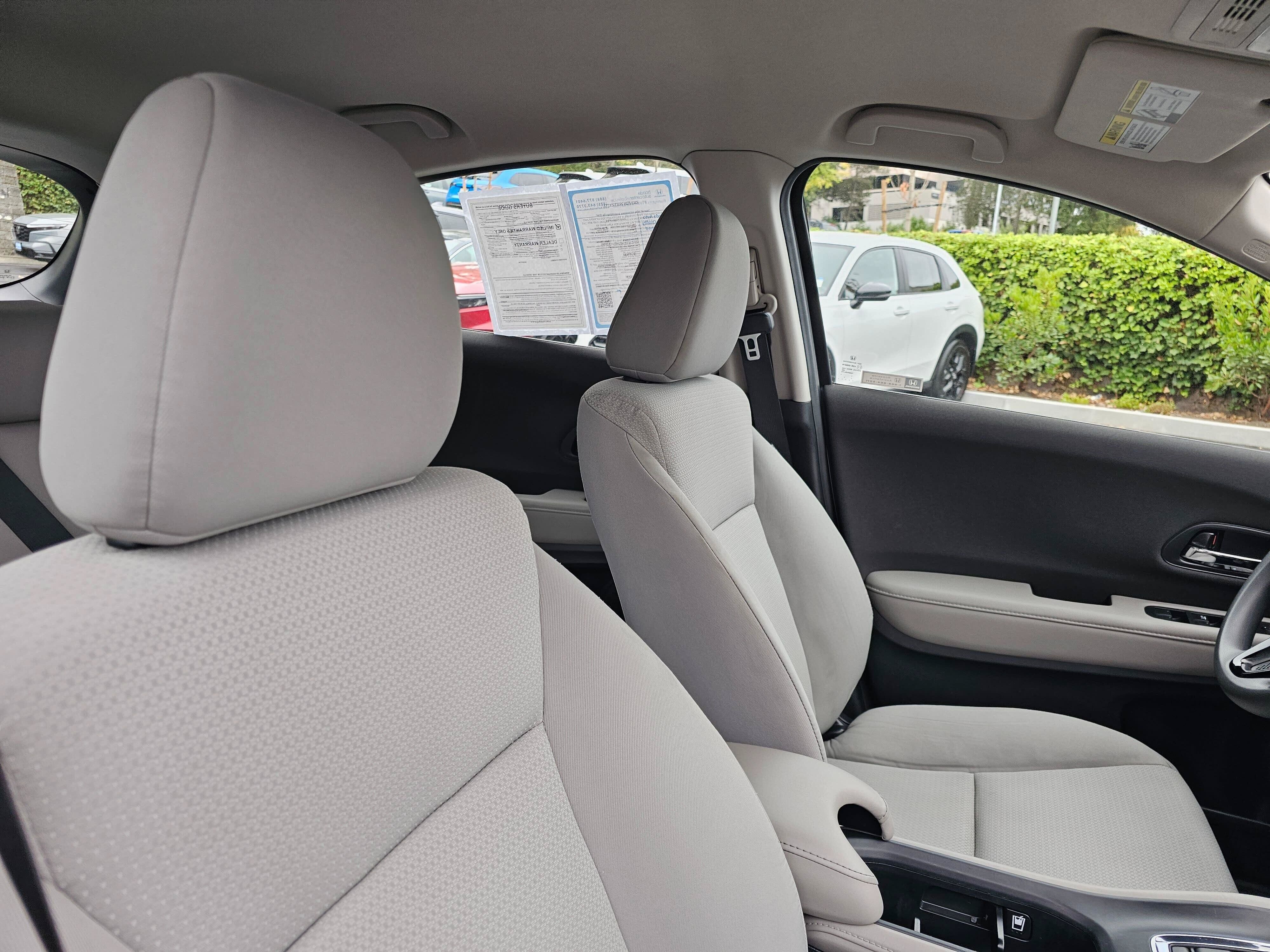 Used 2019 Honda HR-V LX image 11