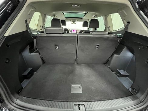 Certified 2025 Volkswagen Atlas SEL Premium R-Line image 29