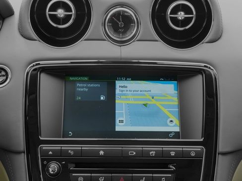Used 2016 Jaguar XJ L Portfolio AWD/4WD image 17