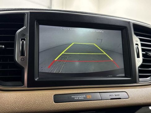 Used 2017 Kia Sportage SX image 19