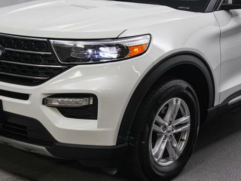 Certified 2023 Ford Explorer XLT w/ Equipment Group 202A AWD/4WD image 4