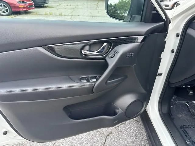 Used 2017 Nissan Murano Platinum w/ Platinum Technology Package FWD image 28