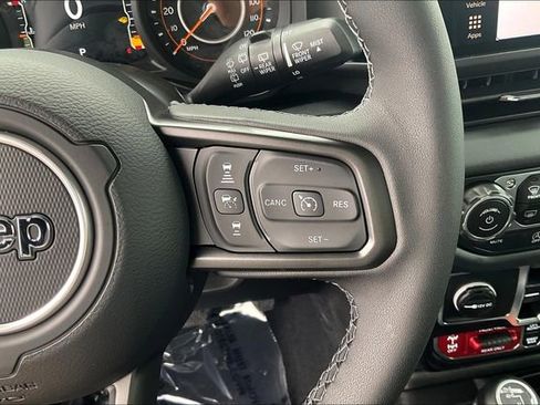 New 2025 Jeep Wrangler Unlimited Rubicon image 15