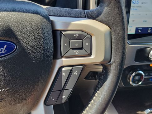 Used 2022 Ford F250 Lariat w/ Lariat Ultimate Package AWD/4WD image 23