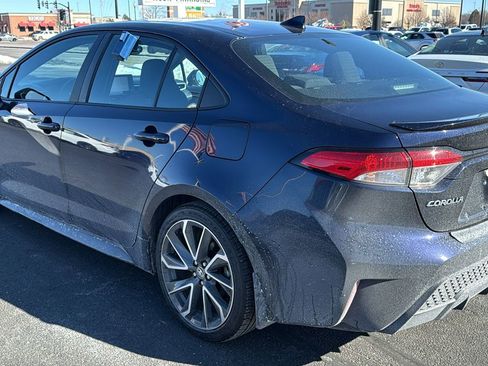 Certified 2022 Toyota Corolla SE w/ SE Premium Package image 5