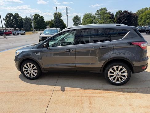 Used 2017 Ford Escape Titanium FWD image 6