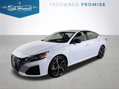 Used 2023 Nissan Altima 2.5 SR image 1