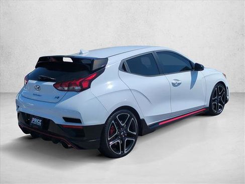 Used 2022 Hyundai Veloster N FWD image 5