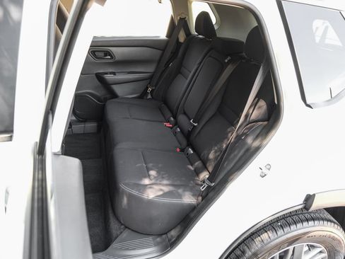 Used 2024 Nissan Rogue S AWD/4WD image 50