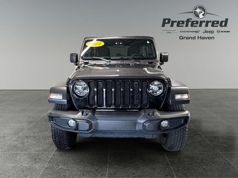 Used 2021 Jeep Wrangler Unlimited Sport AWD/4WD image 12
