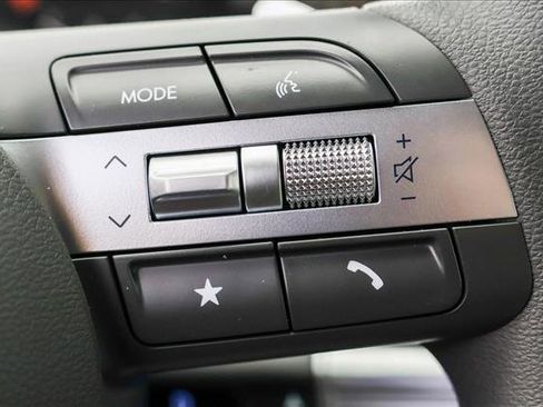 Certified 2025 Hyundai Sonata SEL image 15