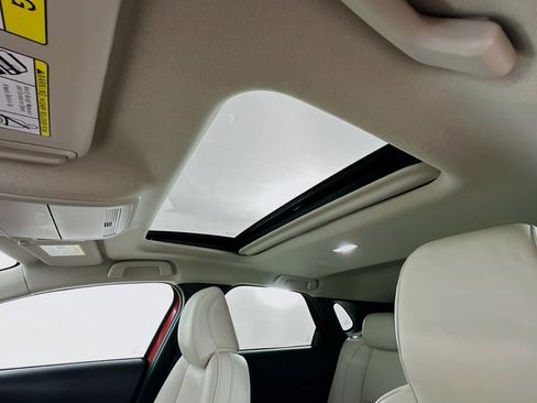 Used 2023 MAZDA CX-30 AWD 2.5 S w/ Premium Package image 26