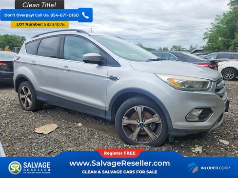 Used 2017 Ford Escape SE w/ Equipment Group 201A AWD/4WD image 5