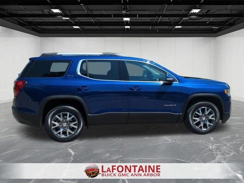 Certified 2023 GMC Acadia SLT w/ Preferred Package AWD/4WD image 9