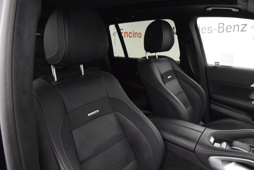 Used 2025 Mercedes-Benz GLS 63 AMG 4MATIC image 17