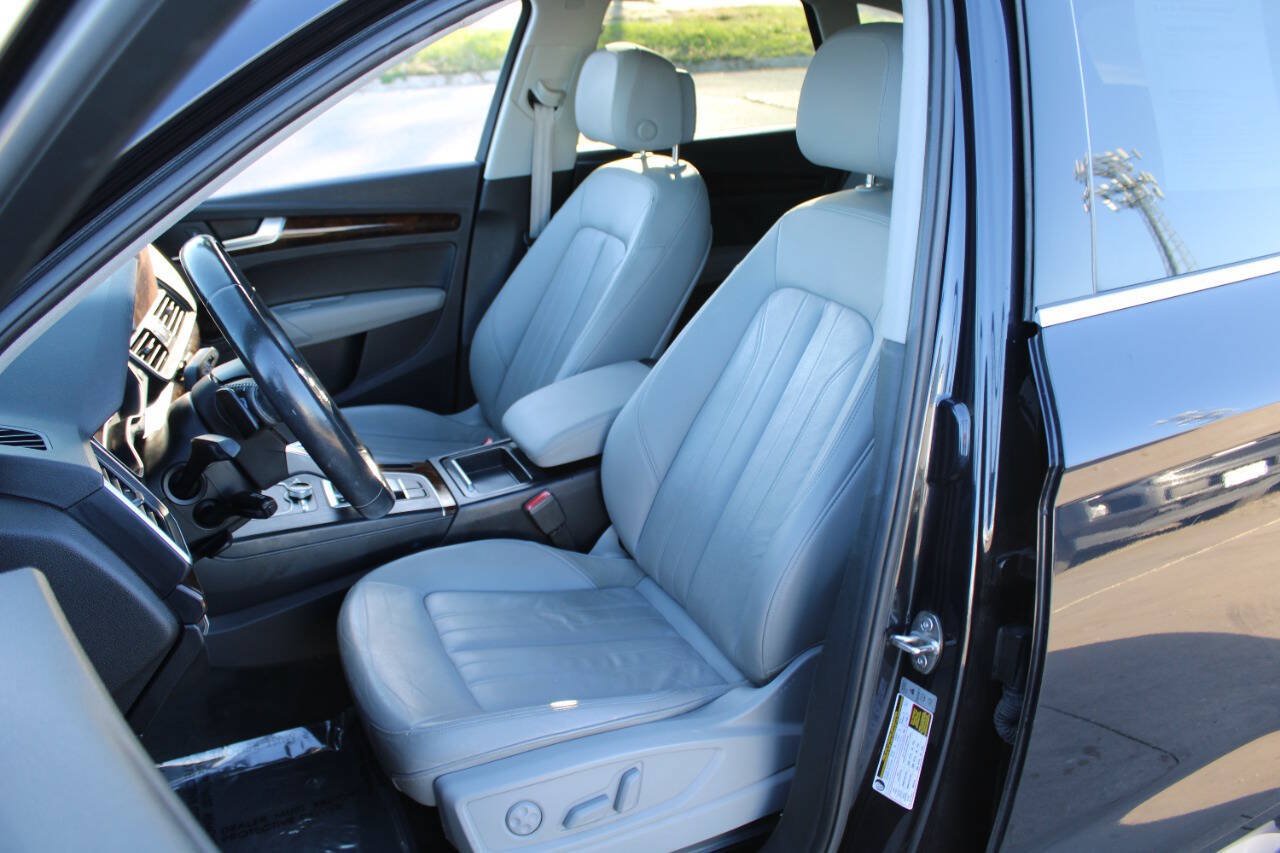 Used 2018 Audi Q5 2.0T Premium Plus w/ Premium Plus Package AWD/4WD image 8