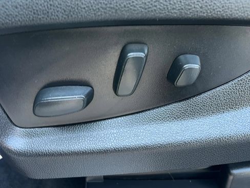 Used 2018 Chevrolet Silverado 1500 LT w/ All Star Edition image 19