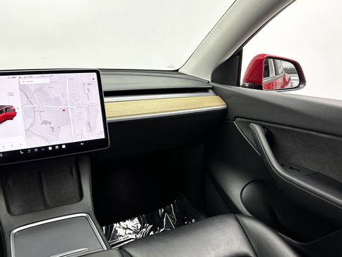 Used 2021 Tesla Model Y Long Range image 29