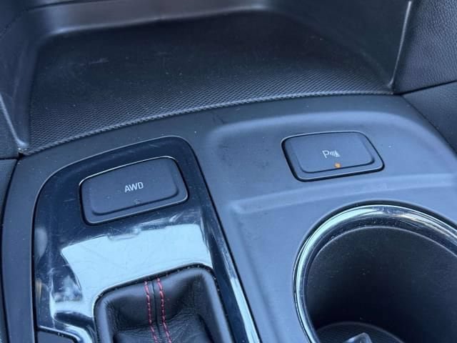 Used 2024 Chevrolet Equinox RS w/ RS Leather Package AWD/4WD image 31
