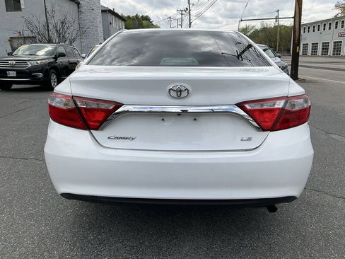 Used 2015 Toyota Camry LE FWD image 6