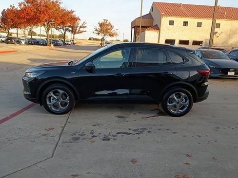 Used 2025 Ford Escape ST-Line image 4