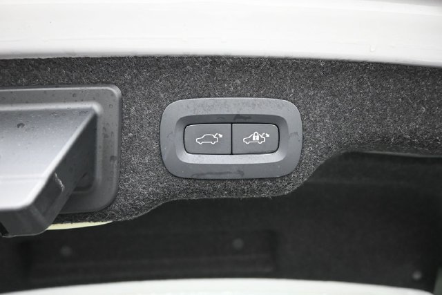 Used 2023 Volvo S90 B6 Plus w/ Protection Package AWD/4WD image 31