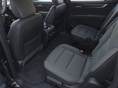 Used 2024 GMC Acadia AT4 w/ LPO, Floor Liner Package image 27